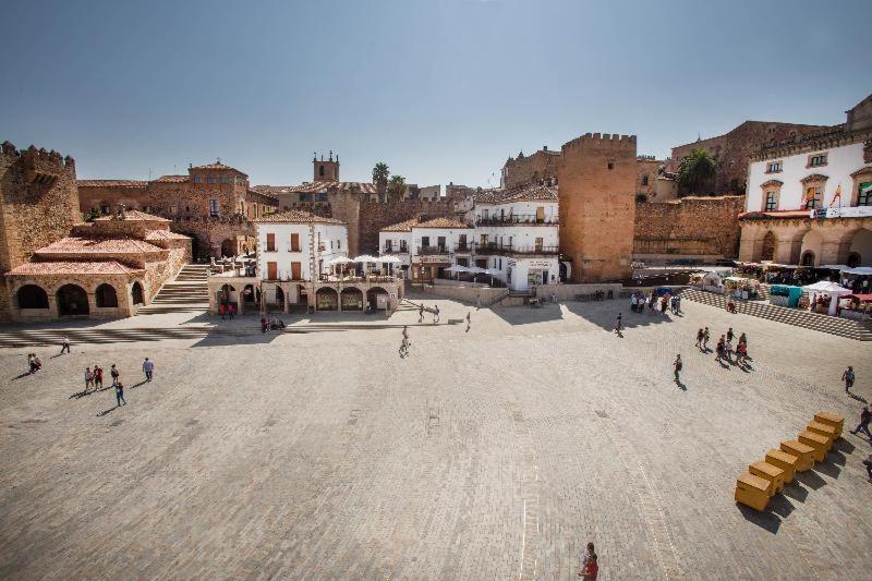 Apartamentos Soho Boutique Plaza Mayor Caceres Room photo