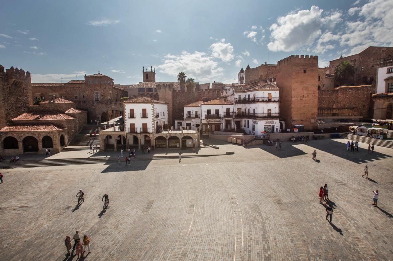 Apartamentos Soho Boutique Plaza Mayor Caceres Exterior photo