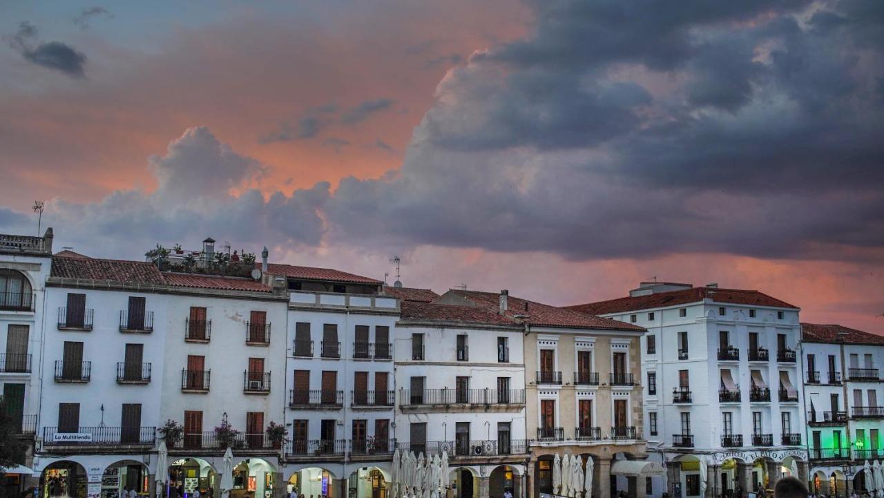 Apartamentos Soho Boutique Plaza Mayor Caceres Exterior photo