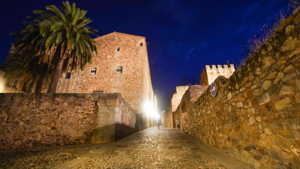 Apartamentos Soho Boutique Plaza Mayor Caceres Exterior photo